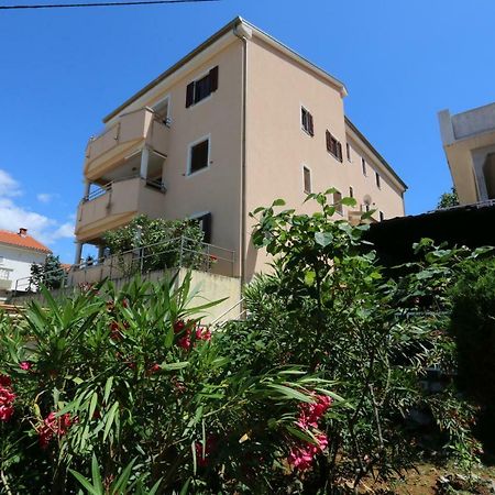 Apartment Dina Šilo Zewnętrze zdjęcie