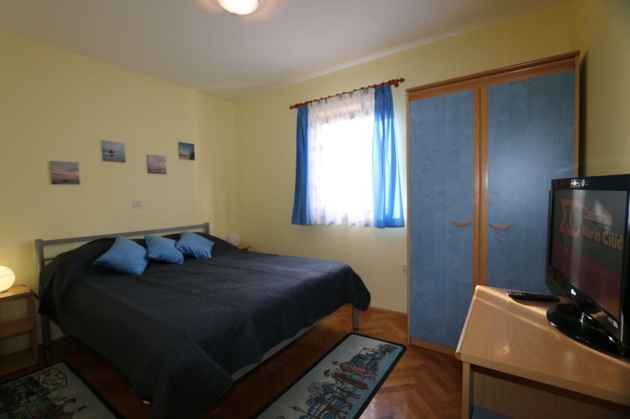 Apartment Dina Šilo Zewnętrze zdjęcie